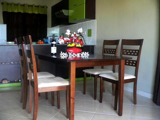 Les Lauriers Apartment Flic en Flac Bagian luar foto